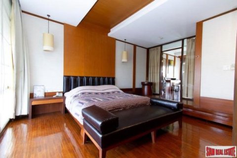 3 bedrooms House in Bangkok, Thailand No. 96075 15