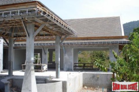 56000m² Land in Ko Lanta Yai, Thailand No. 96440 4