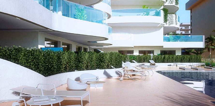 3 dormitorios Apartment en Fuengirola, Spain No. 110865