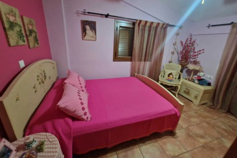 4 bedrooms House in Amaliada, Greece No. 117882 11