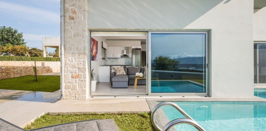 9 rooms Business in Chania, Greece No. 55466