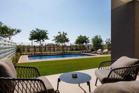 3 bedrooms Apartment in Limassol, Cyprus No. 103034 7