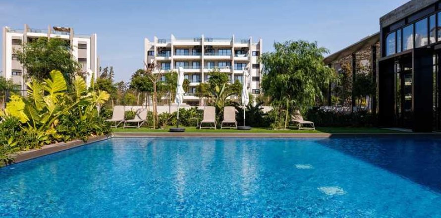 3 bedrooms Apartment in Limassol, Cyprus No. 103034