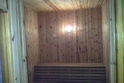 Дом с 6 спальнями в Хлорака, Кипр №37384 2