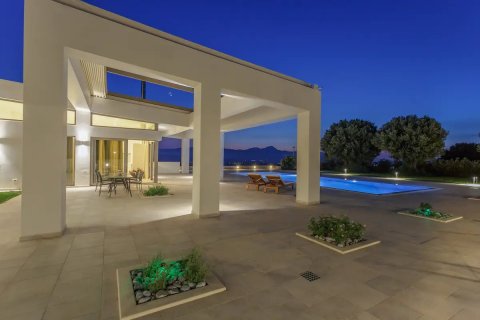 7 bedrooms Villa in Heraklion, Greece No. 24473 7