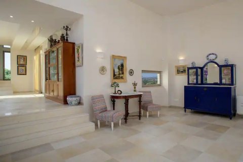 7 bedrooms Villa in Heraklion, Greece No. 24473 14