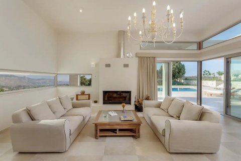 7 bedrooms Villa in Heraklion, Greece No. 24473 11