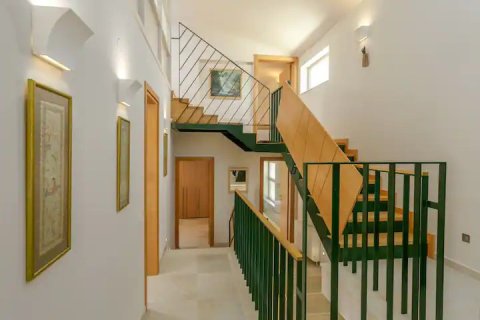 7 bedrooms Villa in Heraklion, Greece No. 24473 21