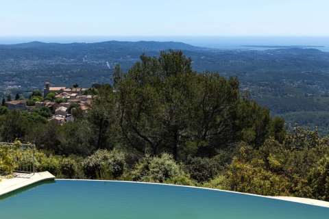 6 chambres House à Cabris, France No. 99768 4