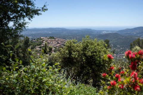 6 chambres House à Cabris, France No. 99768 5