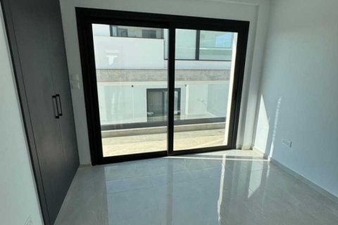 3 dormitorios Penthouse en Limassol, Cyprus No. 34619 2