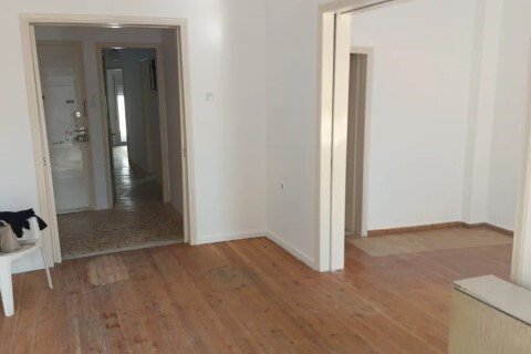 3 bedrooms Apartment in Thessaloniki, Greece No. 108556 4