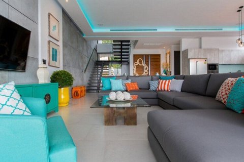5 bedrooms Villa in Kata, Thailand No. 96788 21
