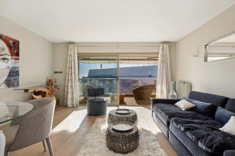 51m² Apartment in Cannes, France No. 68814 4