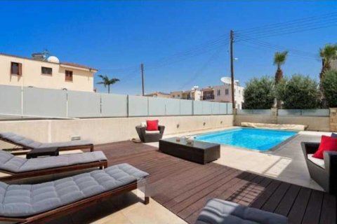 Вилла с 6 спальнями в Пафос, Кипр №101289 2