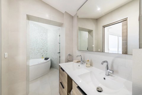 4 bedrooms Townhouse in Cannes, France No. 77072 6