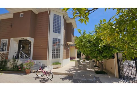 Вилла с 3 спальнями в Кемер, Турция №122768