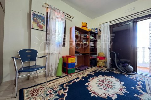 Вилла с 5 спальнями в Фамагуста, Кипр №104843 16