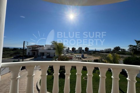 Вилла с 5 спальнями в Фамагуста, Кипр №104843 7