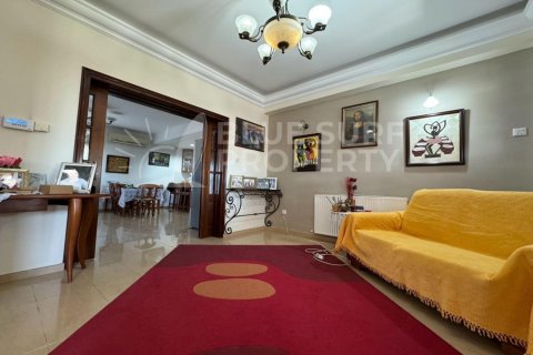 Вилла с 5 спальнями в Фамагуста, Кипр №104843 3