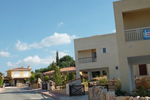 2 rooms Villa in Paphos, Cyprus No. 105545 4
