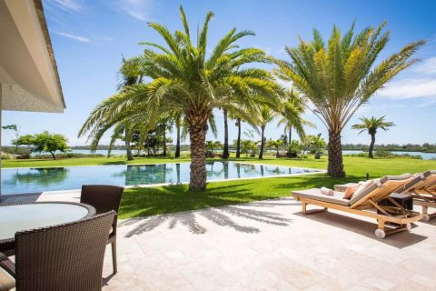 6 bedrooms Villa in Centre de Flacq, Mauritius No. 113006 5