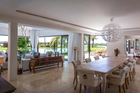 6 bedrooms Villa in Centre de Flacq, Mauritius No. 113006 10