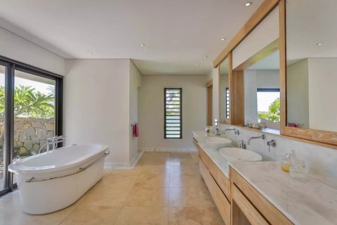 6 bedrooms Villa in Centre de Flacq, Mauritius No. 113006 19