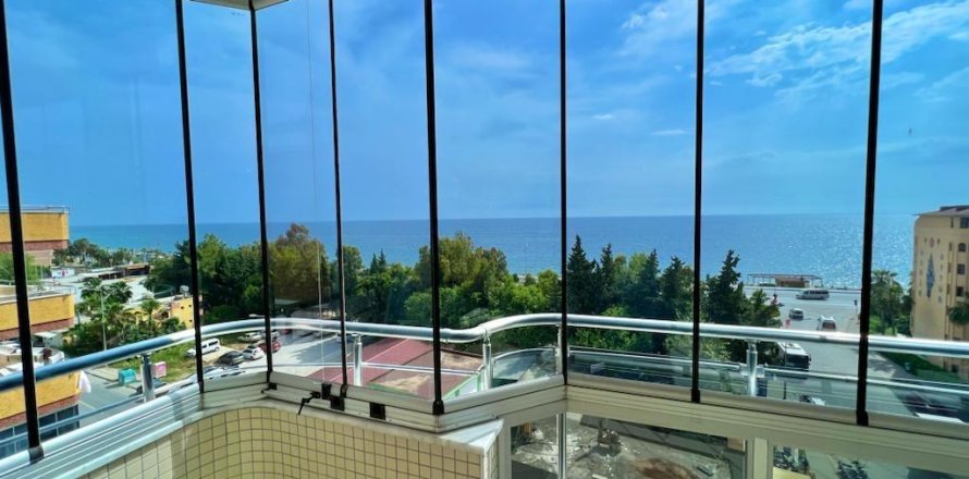 3 rooms Appartement à Mahmutlar, Turkey No. 21640