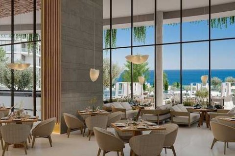 3 bedrooms Apartment in Limassol, Cyprus No. 35102 3