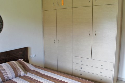 8 bedrooms Building in Larissa, Greece No. 108076 2