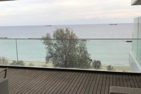 3 bedrooms Apartment in Limassol, Cyprus No. 104026 4