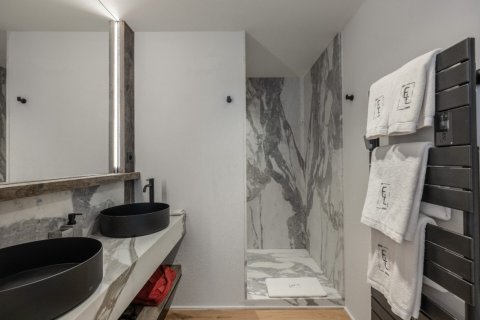 6 bedrooms House in Megeve, France No. 99385 6