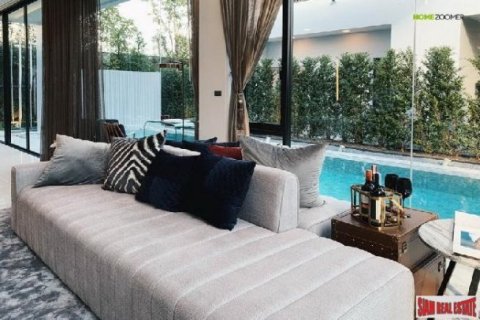 5 bedrooms Villa in Suan Luang, Thailand No. 96078 8