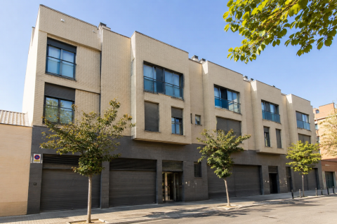 Commercial property in Barcelona, Spain No. 125583