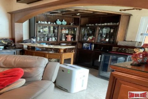 4 bedrooms House in Pattaya, Thailand No. 96610 8