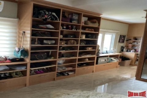 4 bedrooms House in Pattaya, Thailand No. 96610 19