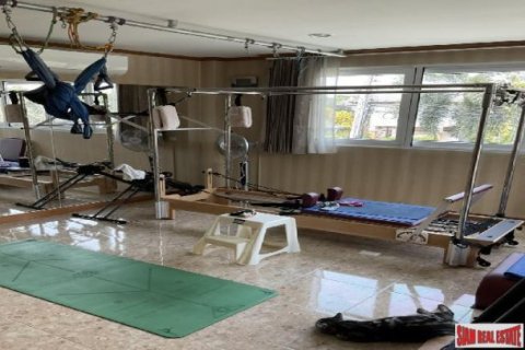 4 bedrooms House in Pattaya, Thailand No. 96610 16