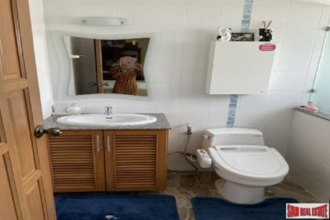 4 bedrooms House in Pattaya, Thailand No. 96610 18