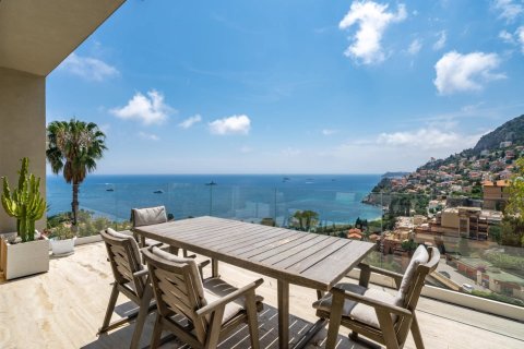 5 bedrooms Villa in Roquebrune-Cap-Martin, France No. 67384 2