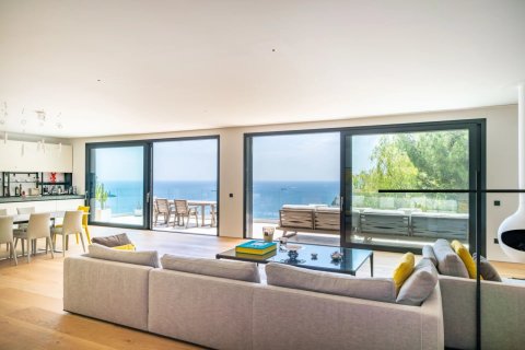 5 bedrooms Villa in Roquebrune-Cap-Martin, France No. 67384 5