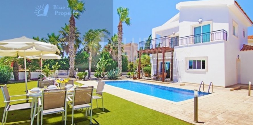 3 bedrooms Villa in Ayia Napa, Cyprus No. 36523
