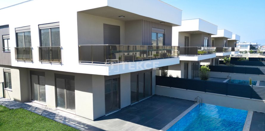 5 dormitorios Villa en Dosemealti, Turkey No. 124080
