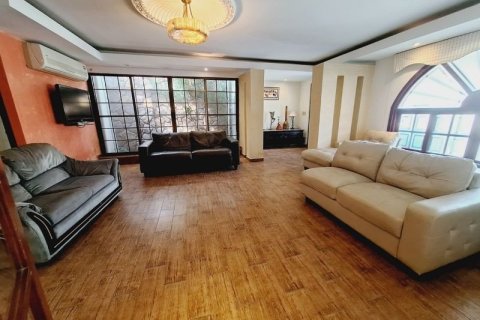 3 bedrooms House in Panama City, Panama No. 83148 5