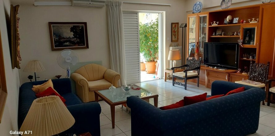 Квартира с 2 спальнями в Афины, Греция №109273