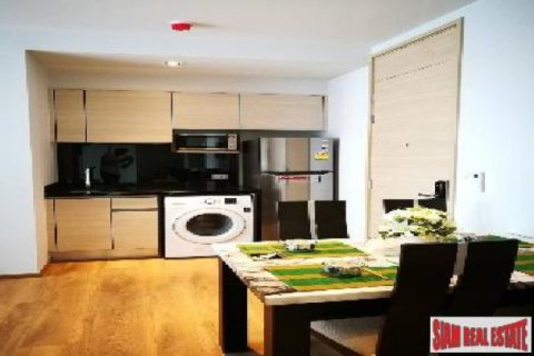 2 bedrooms Apartment in Bangkok, Thailand No. 96808 12