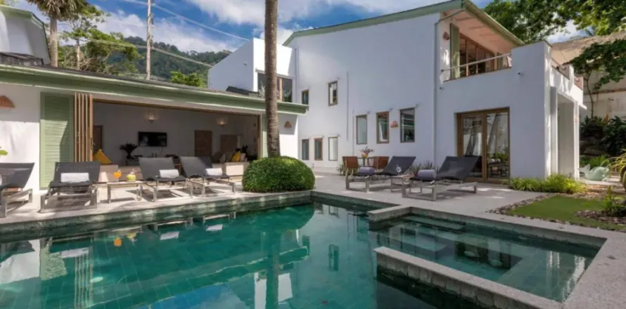 Вилла с 6 спальнями в Пхукет, Таиланд №3123