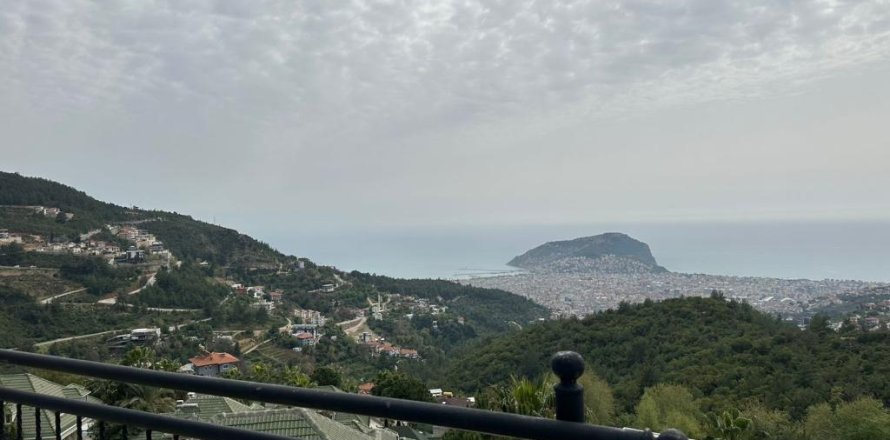 5 rooms Appartement à Alanya, Turkey No. 21621