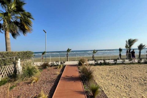 2 bedrooms Apartment in Larnaca, Cyprus No. 83563 5