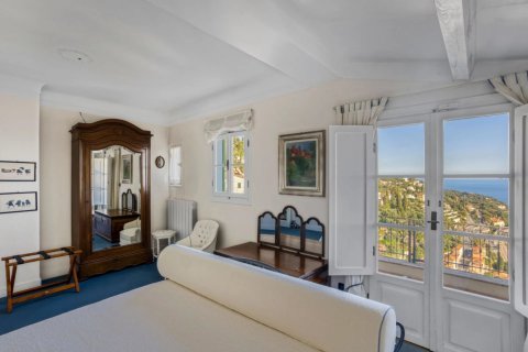 4 bedrooms Villa in Roquebrune-Cap-Martin, France No. 80615 12